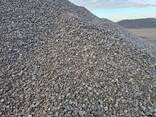 Drobljeni prirodni kamen (granit) za železnički balast Frakcija 25–60 mm - фото 1